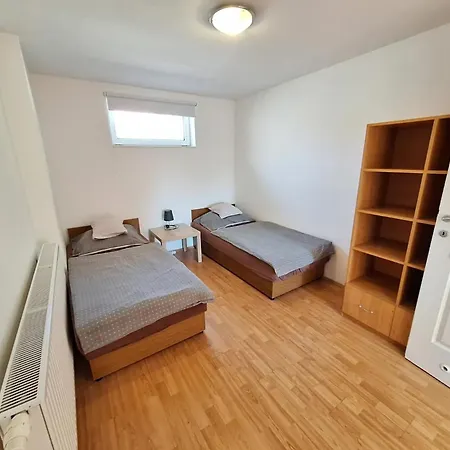 Apartment Ambrus Balatonalmadi